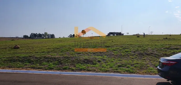Terreno em Condomínio à Venda em Americana-SP - Residencial Jardim Barra do Cisne I - 990m
