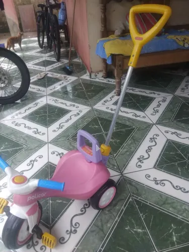 Triciclo infantil 