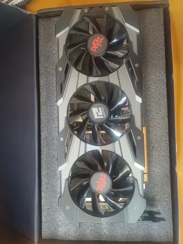 Rx 5700 xt triplo fan