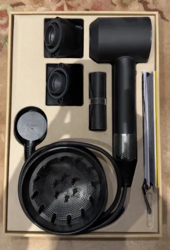 Dyson Supersonic 220-240 secador