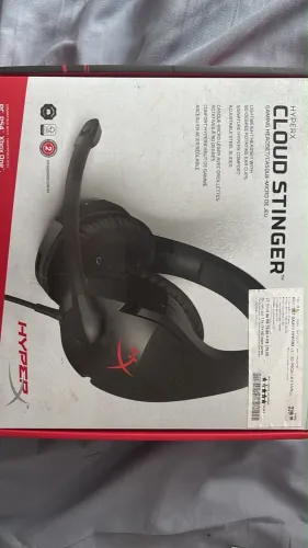 Headset Gamer HyperX Cloud Stinger Preto HX-HSCS-BK (semi novo)