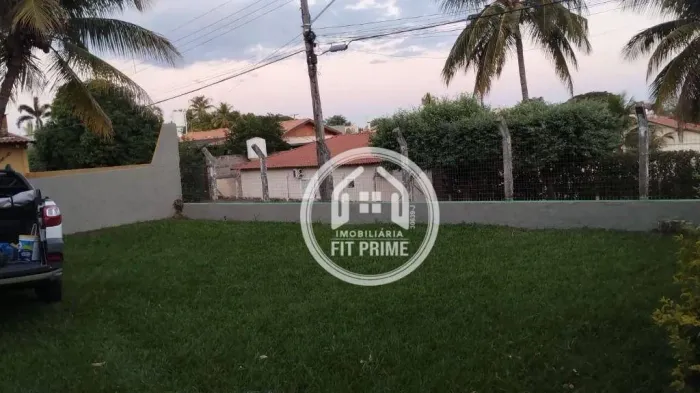 Rancho com 3 dormitórios à venda por R$ 550.000 - Condomínio Lago e Sol - Fronteira/MG