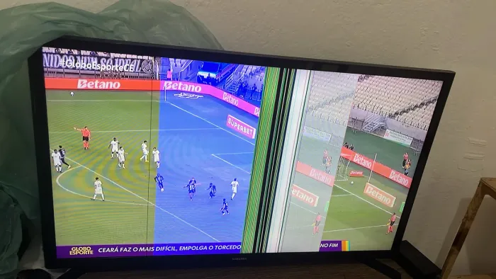 Tv Samsung smart 32 polegadas (Defeito)