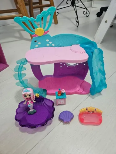 Vendo combo de Brinquedos Shopkins e Polly!