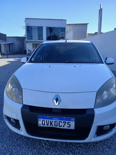 Renault Sandero Privilège Hi-flex 1.6 16V 5P AUT 2014