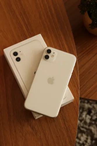 iPhone 11 64GB