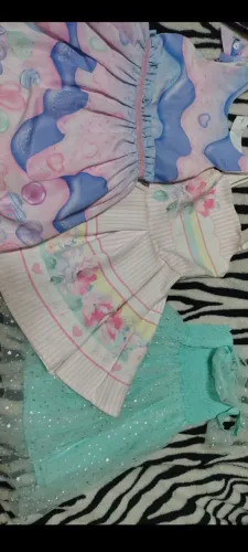 3 vestidos infantis