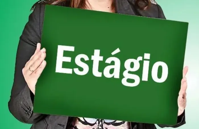Estágio Remunerado Estudante Feminino Jovem Aprendiz Auxiliar Moradora de Niterói