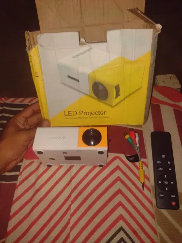LED PROJECTOR