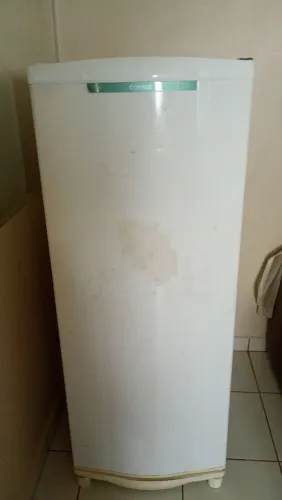 GELADEIRA E TANQUINHO