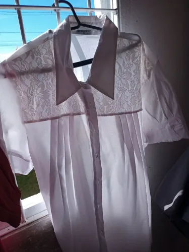 Roupas sociais semi novas