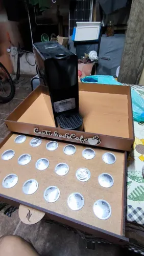 Cafeteira Nespresso mini