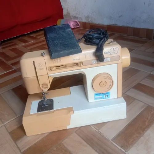 Máquina de custurar