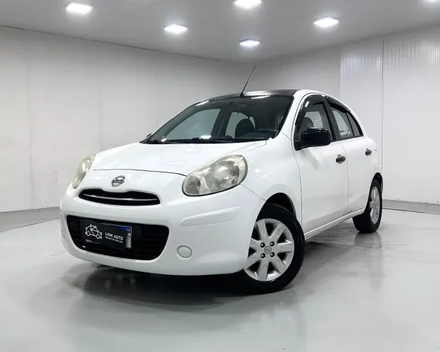 Nissan March SV 1.6 16V Flex Fuel 2013