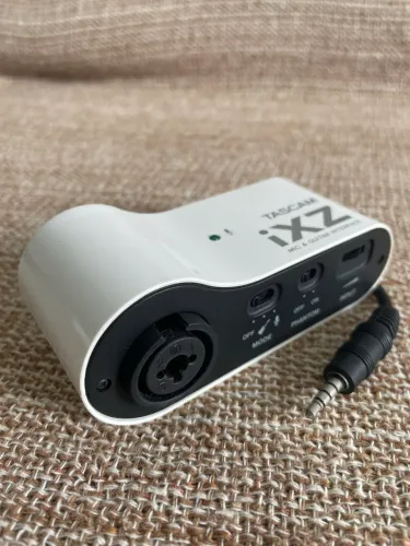 Interface de áudio - Tascam IXZ