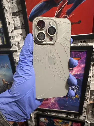 iPhone 15 pro 256gb