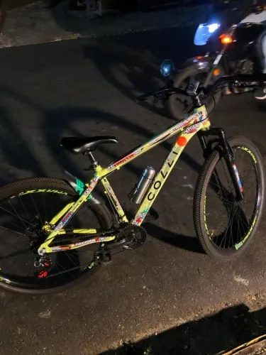 Bike tá perfeitamente tá sem o freio da frente o resto tudo fuji