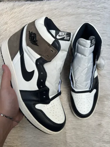 Air Jordan 1 High Dark Mocha 42br