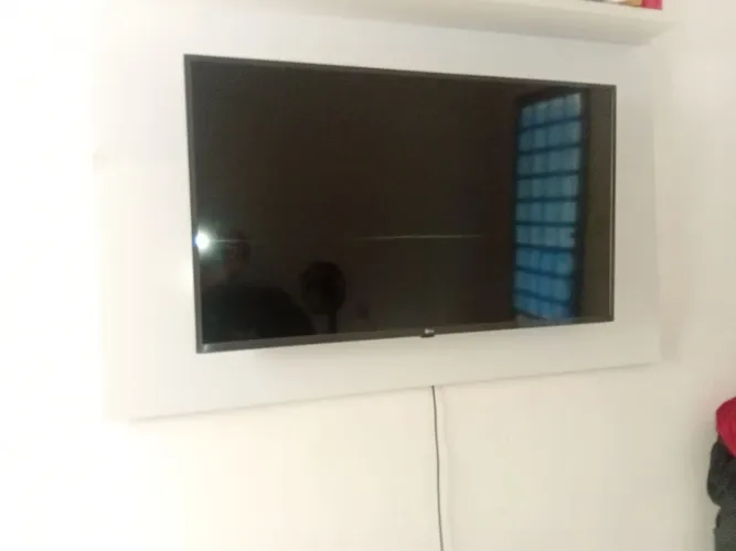 A TV LG 43LR6700PSA