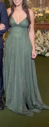 Vestido de festa (madrinha ou debutante) verde oliva