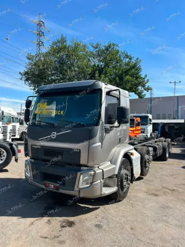 Volvo VM 330 8x2 2021 Ishifit