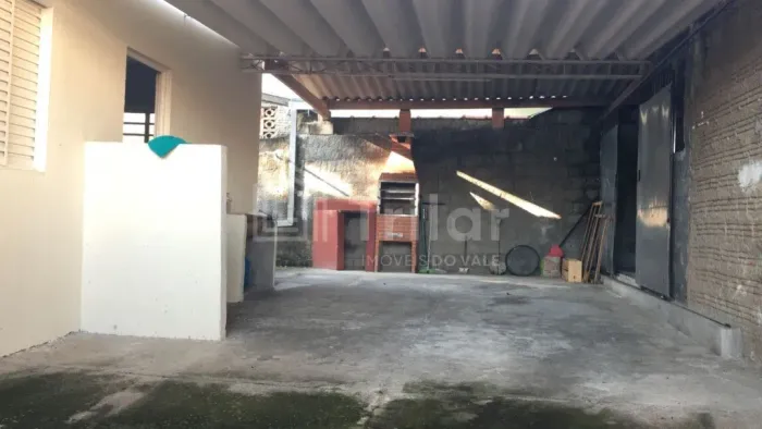 Santa Inês I - Casa de esquina!