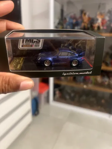 Porsche Idnitiin Model