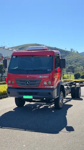 Accelo 1016 2015 no chassis