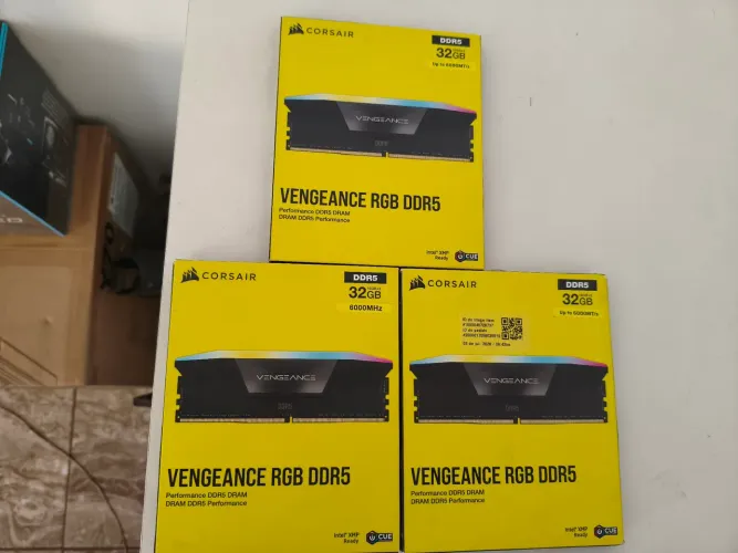 (Novo Lacrado) Kit Memória RAM DDR5 32GB 2x16GB Corsair RGB 6000MHz 10 Anos Garantia