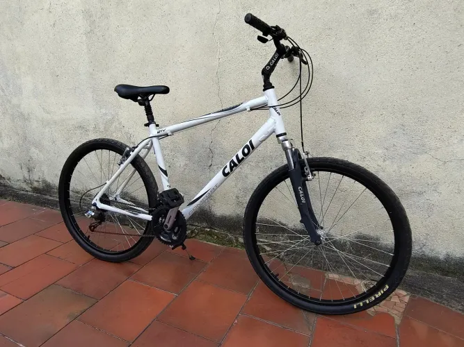 Bicicleta Caloi Sport Confort aro 26 toda Shimano.