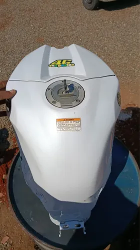 Tanque completo r1 2010 original sem arranhões 