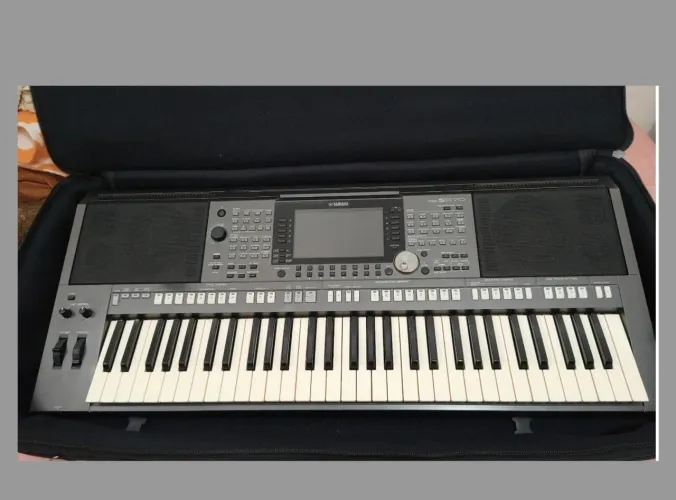 Teclado YAMAHA PSR S970