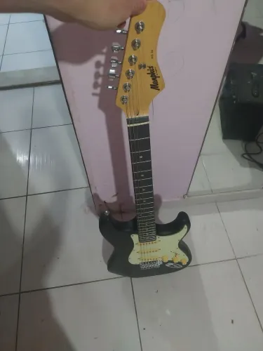 Guitarra Memphis MG 30(tagima) + amplificador, capa, e cabo da guitarra