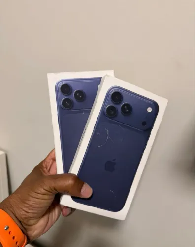 Iphone 17 Pro Max - 256gb - Azul - (LACRADO)
