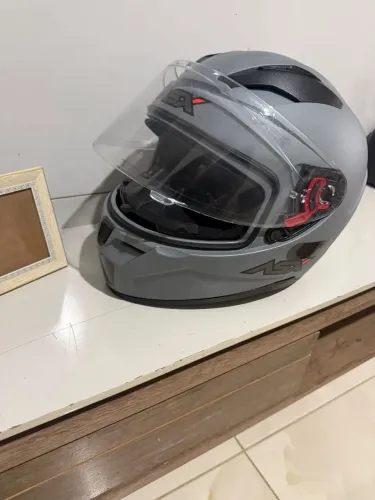 Vendo capacete asx zero