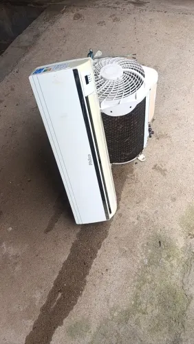 Split PHILCO 9000 BTUS INSTALADO 