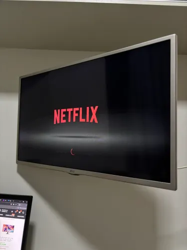 Pra assistir a copa!! Televisão LG 28 polegadas - sem defeitos