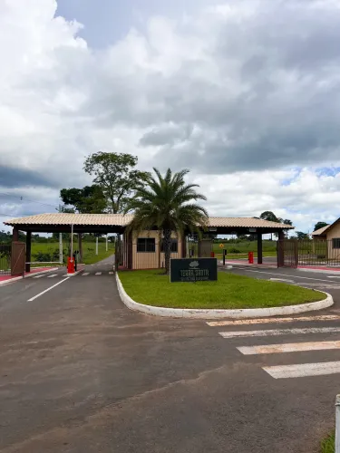 Chácara em Condomínio Fechado Trindade GO | 1.006m² Plano | Energia e Água | Arca Parque