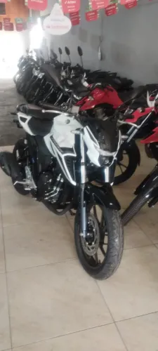 YAMAHA FZ 25 BRANCA 2026 0 KM SHALON VEICULOS CARIACICA