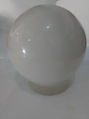 Em opalina antiga verdadeira redondo tipo bolinha