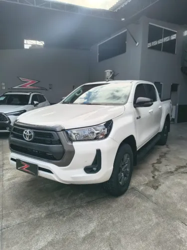 Toyota Hilux CD SR 4X4 2.8 TDI Diesel Aut. 2024