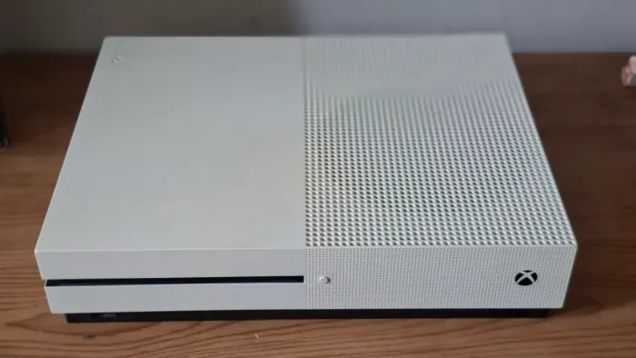 Vendo Xbox One S usado 500gb