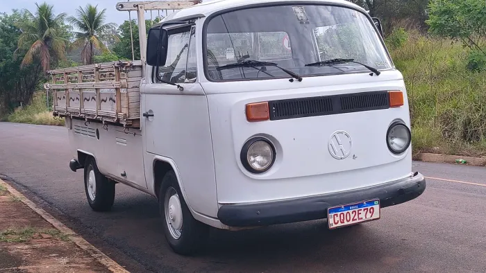 Volkswagen Kombi Pick-up (álcool) 1987