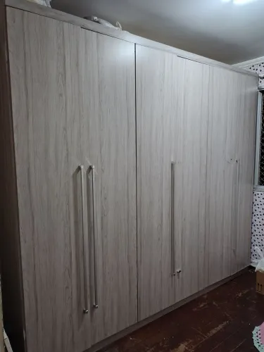 Guarda roupa usado