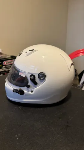 Capacete Arai SK6 Kart