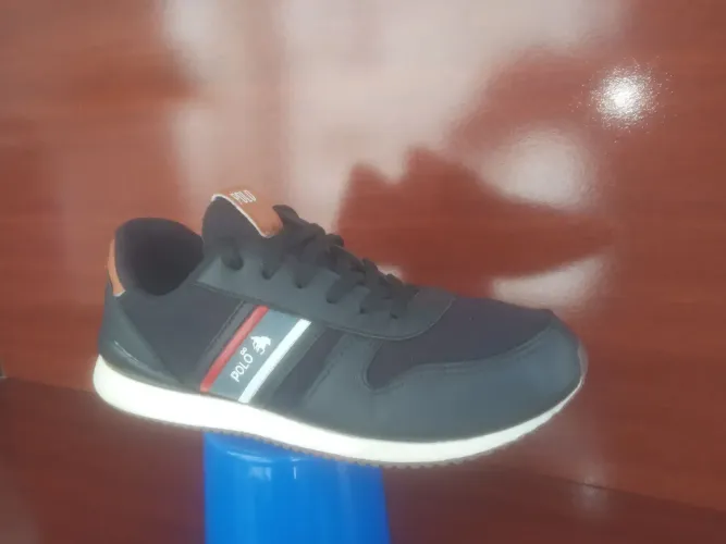 Tênis polo