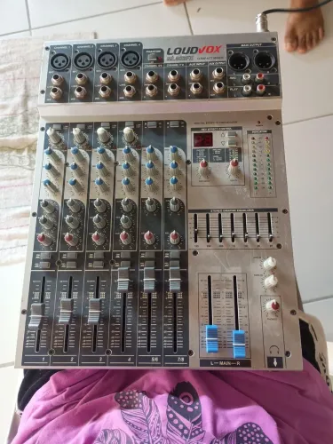 Mesa de Som Loudvox ML802FX - 8 Canais