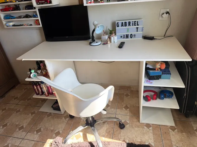 Mesa de escritório ou computador