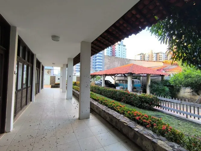 Casa Comercial à venda, 3 quartos, 1 suíte, 4 vagas, Jardins - Aracaju/SE