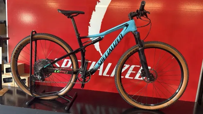 Bicicleta Specialized Epic Comp Carbon 2019 Full Suspension - Tamanho 17